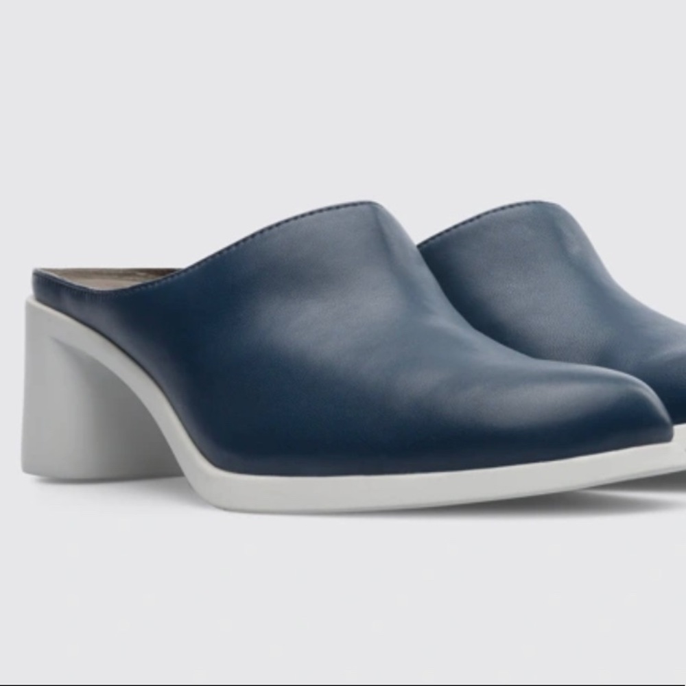Camper lab mules